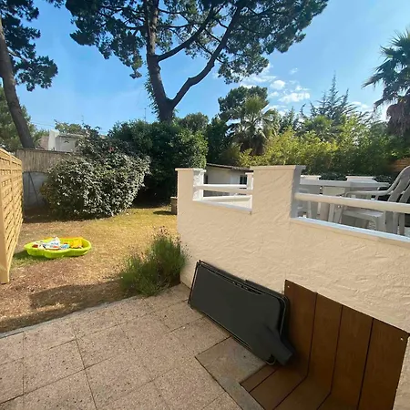 Sandrine Au Calme Jardin Villa *